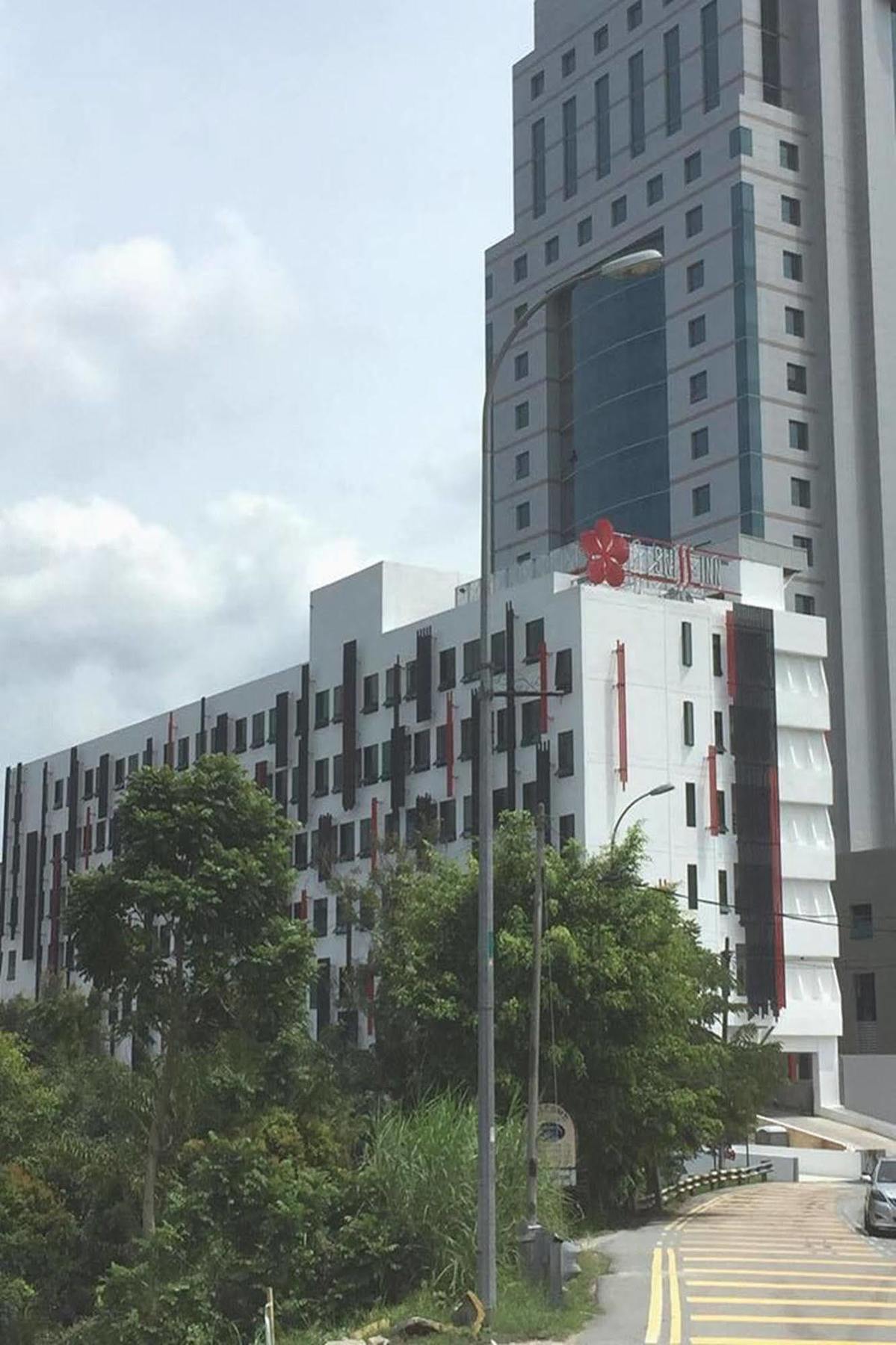 Holiday Inn Express & Suites Johor Bahru By Ihg Exterior foto